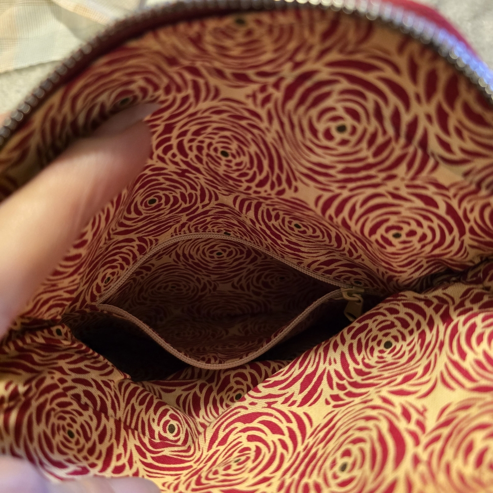 HOBO Red Leather Wristlet Crossbody Clutch - Picture 7 of 7